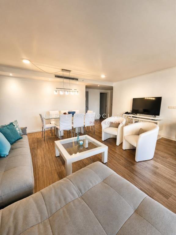 En venta apartamento de 2 dormitorios, en Mansa