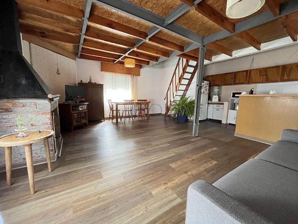 VENTA CASA ESQUINA 2 DORMITORIOS CON COCHERA – CERRO