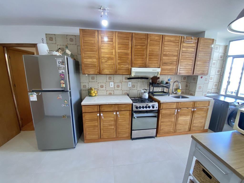 VENTA APARTAMENTO DE 2 DORMITORIOS EN EDIFICIO DORMAR PUNTA