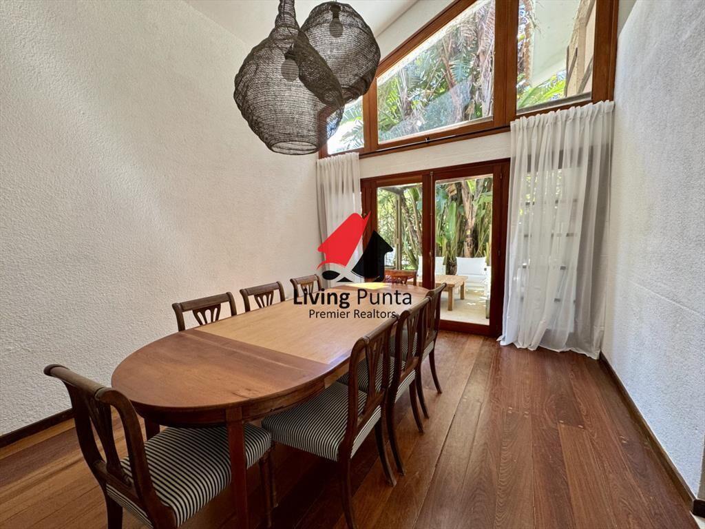 Espectacular casa en alquiler ubicado en las de