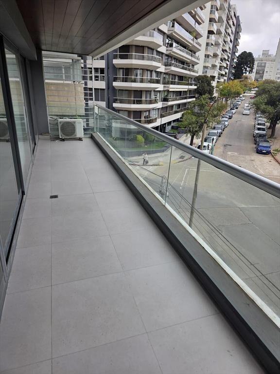 Leyenda Patria , frente al Parque, 159 m2 , gge x2 , nuevo