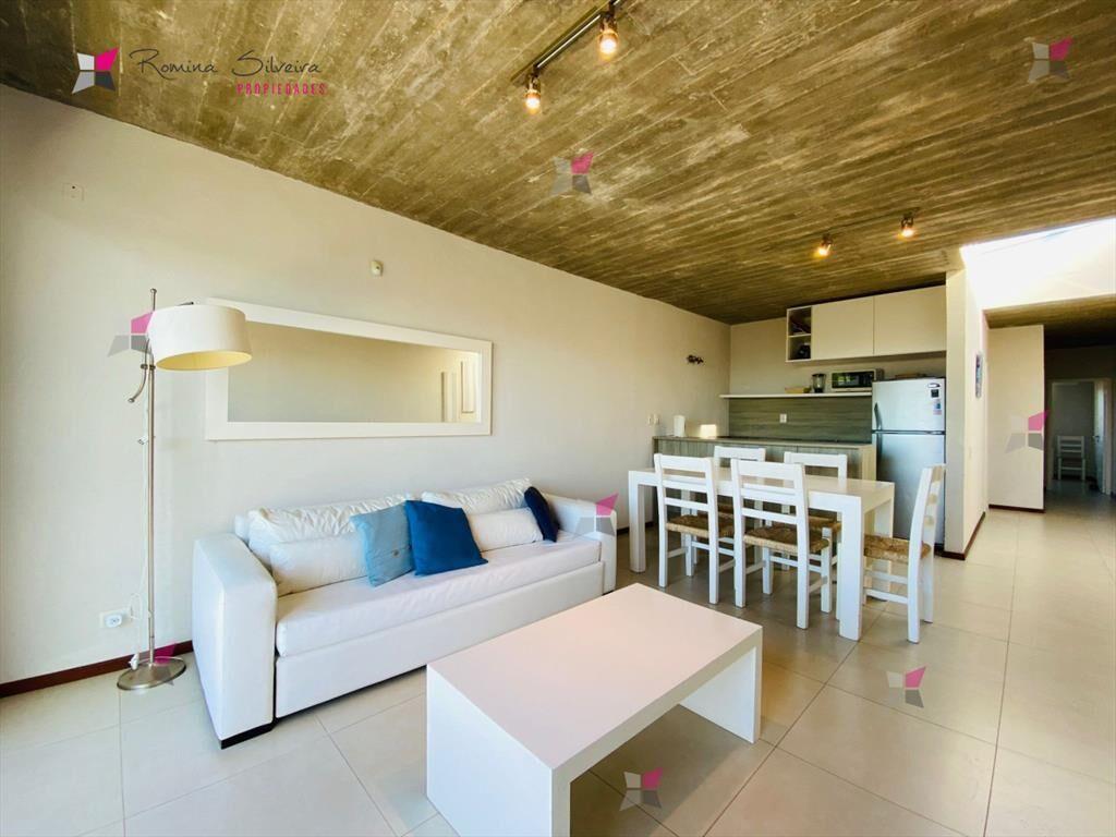 VENTA DE APARTAMENTO DE 2 DORMITORIOS EN MANANTIALES PUNTA
