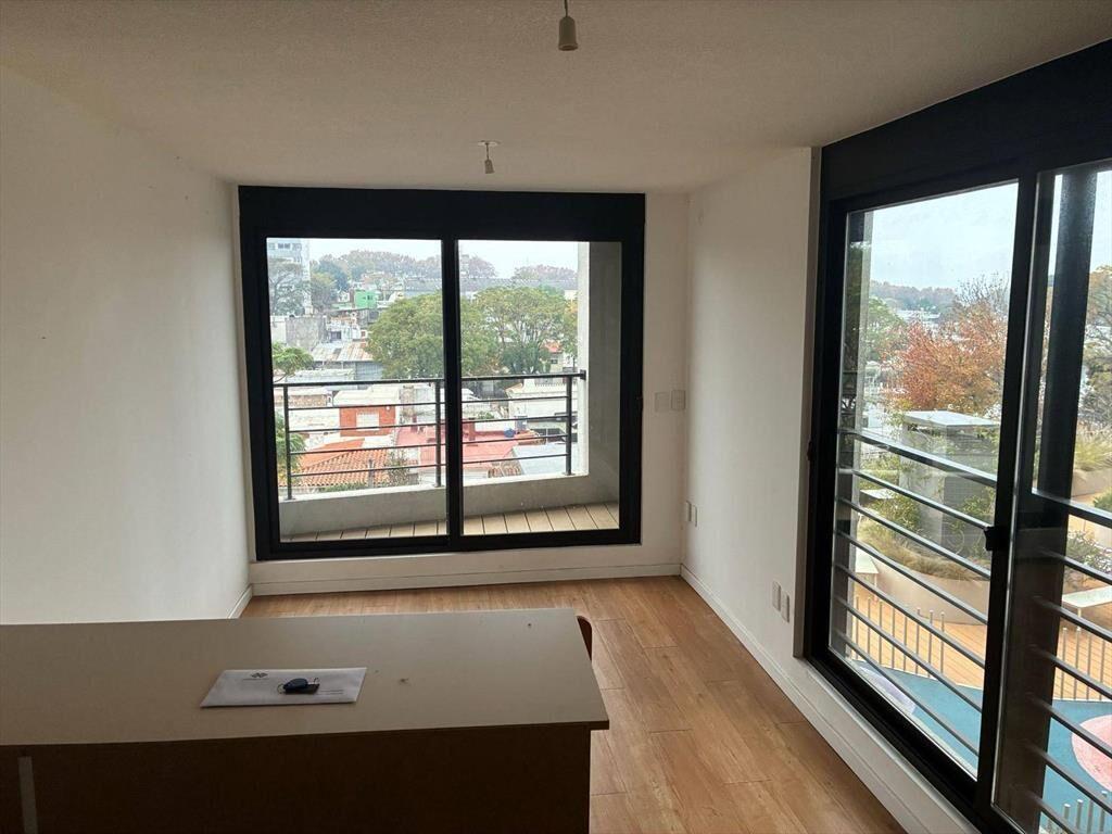 Cesión de Alquiler de Apartamento en Felipe Sanguinetti con