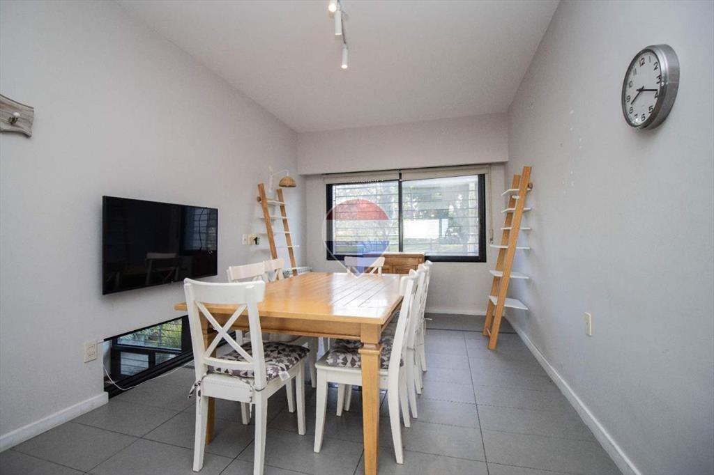 Alquiler. Casa de 4 dormitorios en Puerto de Buceo