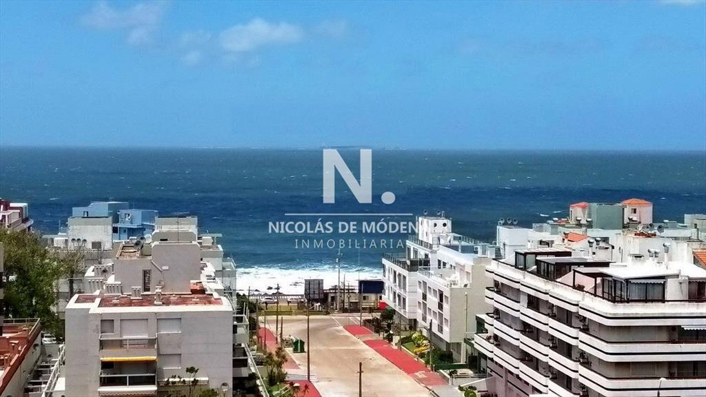 Venta Apartamento de 2 dormitorios y medio en en