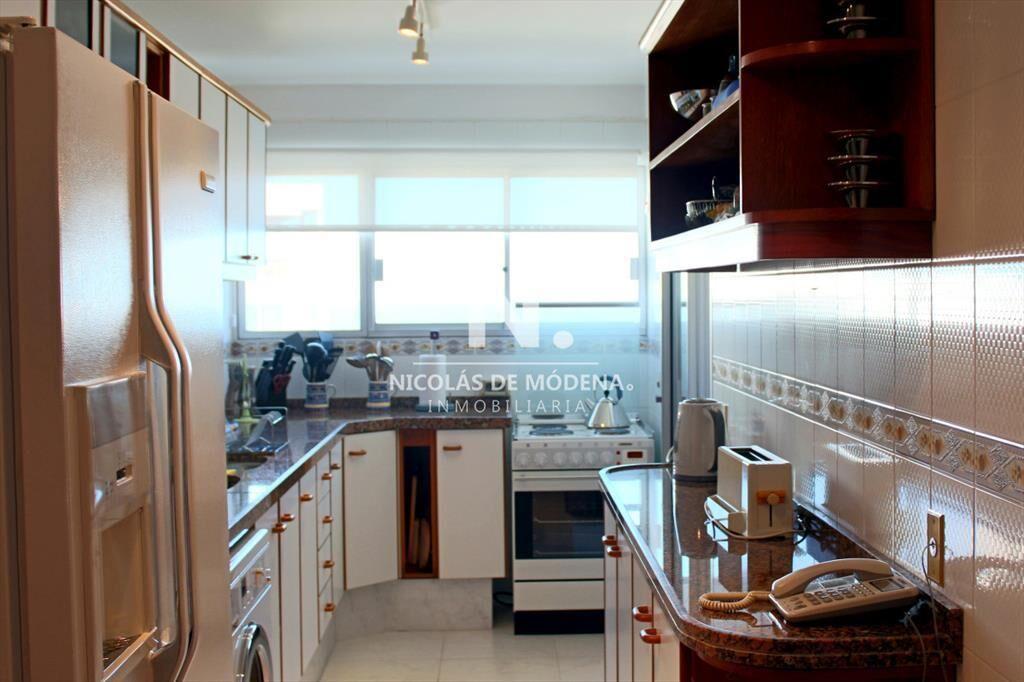 Vende apartamento en Brava, Punta del Este con 3