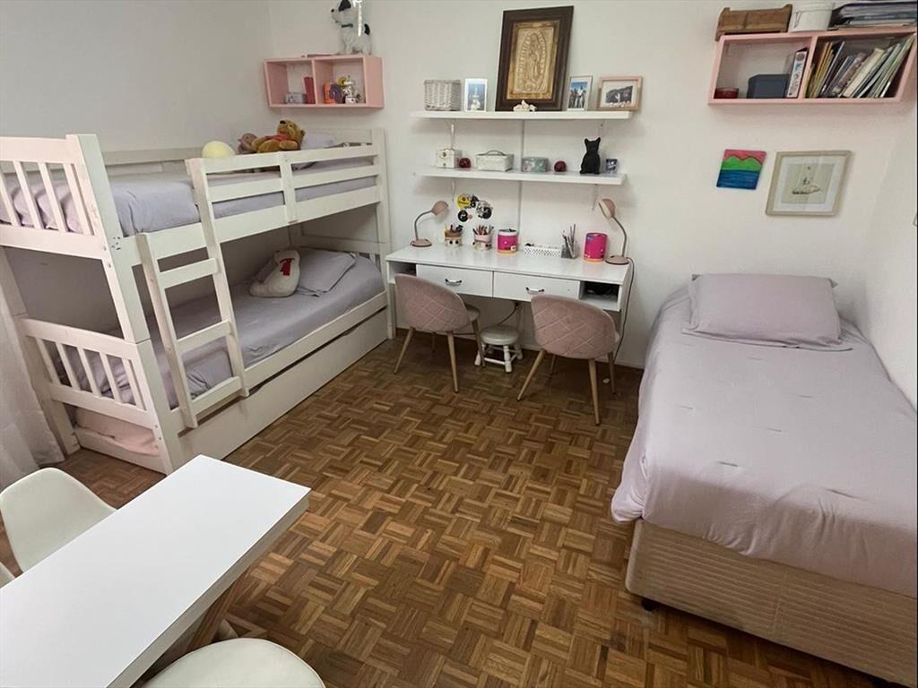 Venta Apartamento En Golf De 3 Dormitorios con Renta