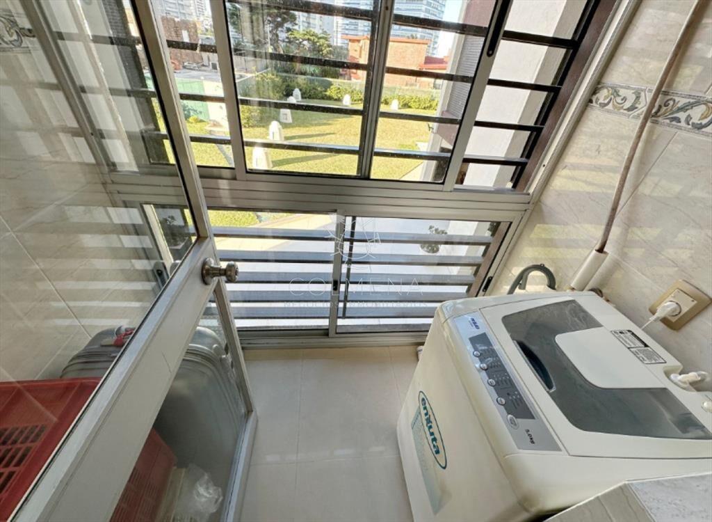 Vende Apartamento frente al mar en Brava, Punta 2