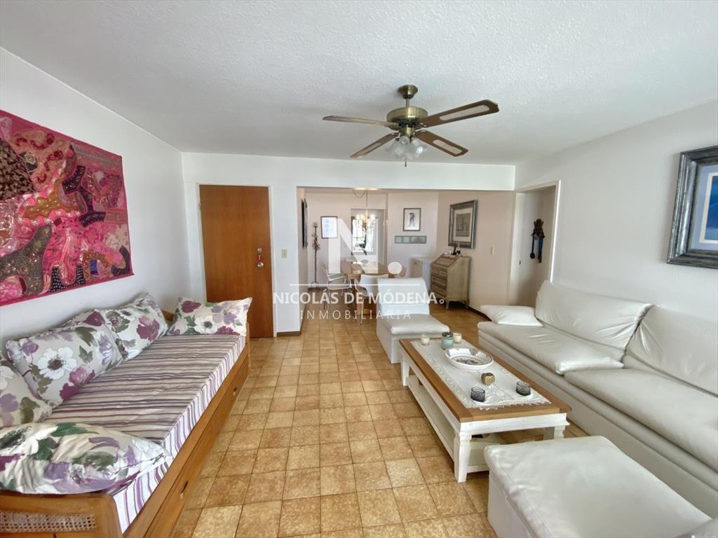 2 dormiorios en venta Edificio Parquemar
