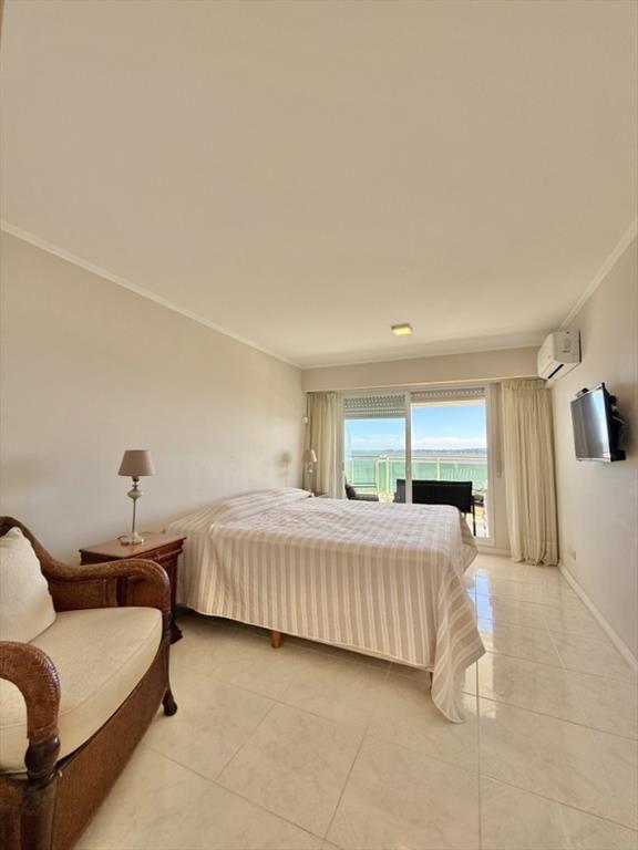 APARTAMENTO EN VENTA 3 DORMITORIOS - CORAL TOWER