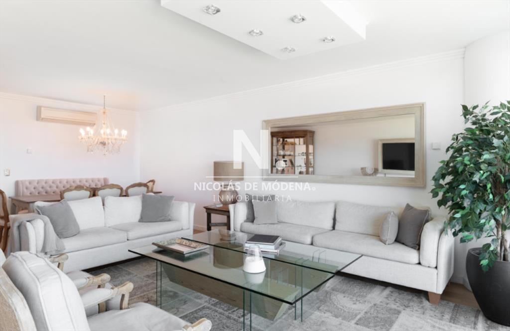 Vende apartamento de 2 dormitorios en Brava Punta