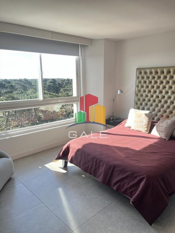 En venta apartamento de 2 dormitorios y 2 baños Punta del