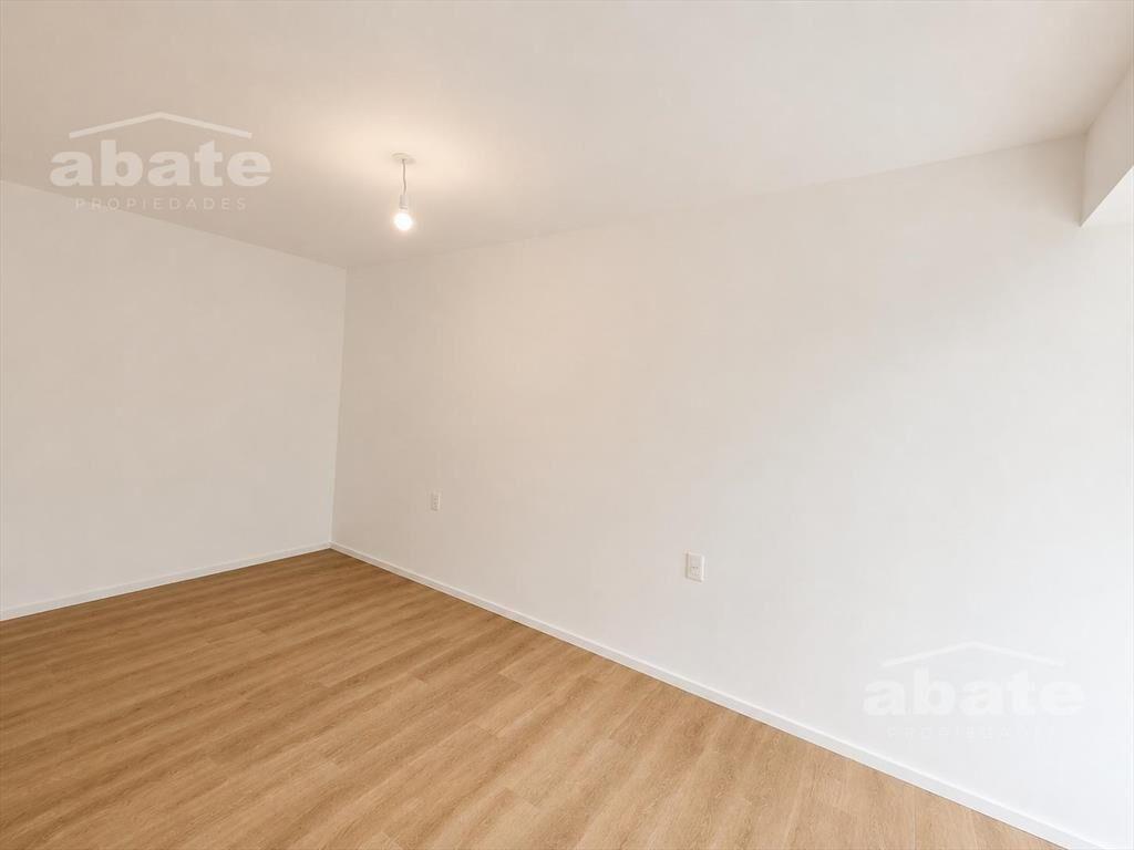 Venta apartamento 1 Dormitorio en Cordón gran patio con Par