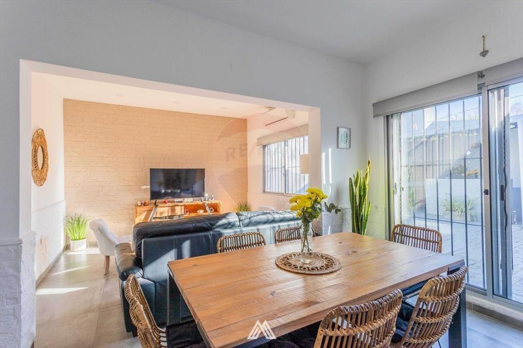 VENTA CASA 4 DORMITORIOS LAS PIEDRAS CENTRO