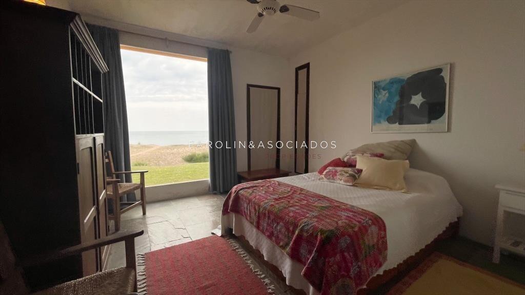 Casa de 5 dormitorios en venta en BahÃ­a del Pinar, Punta d