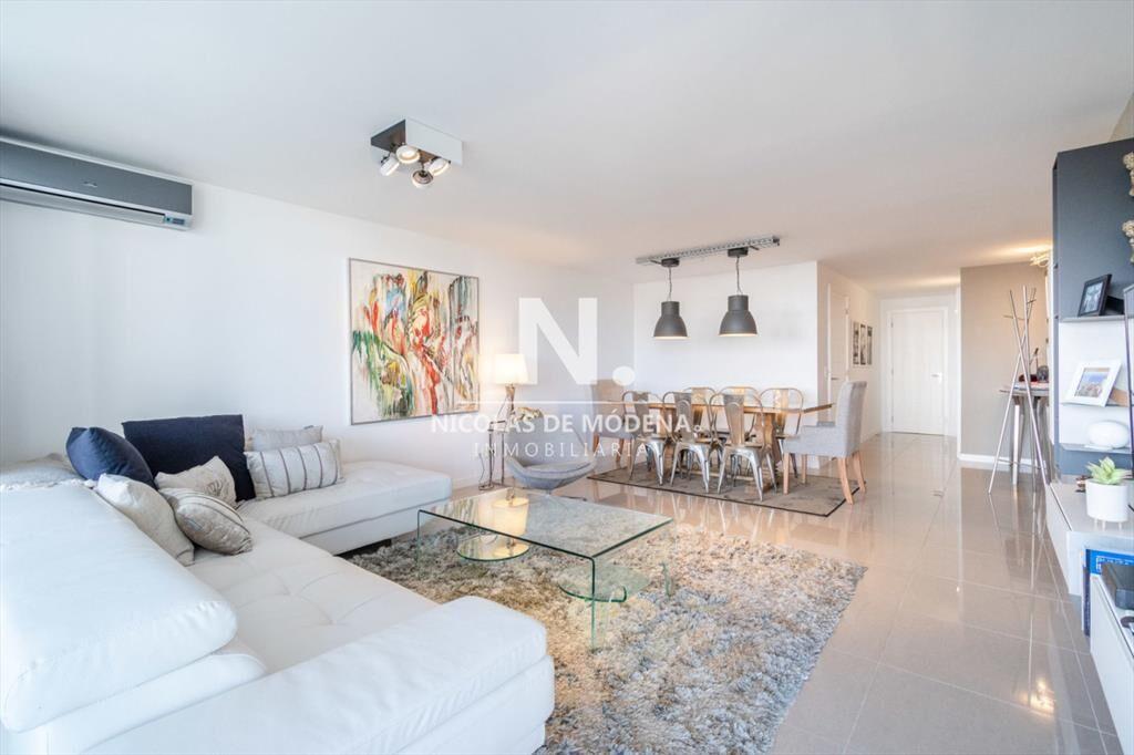 En venta apartamento de 3 dormitorios en suite,