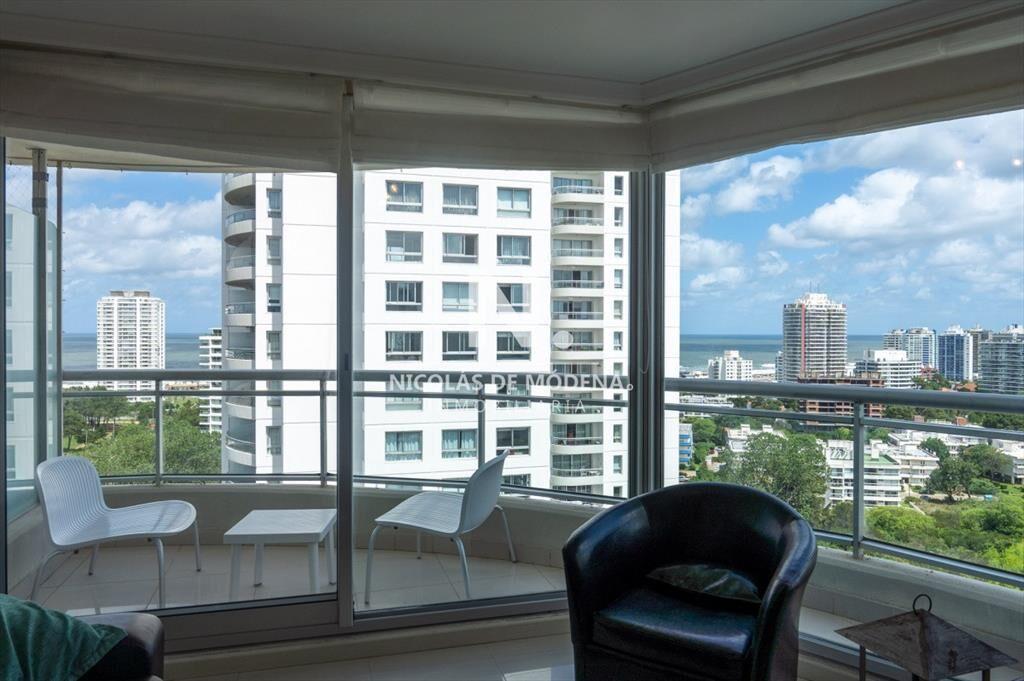 Venta Apartamento de 3 dormitorios en zona a del