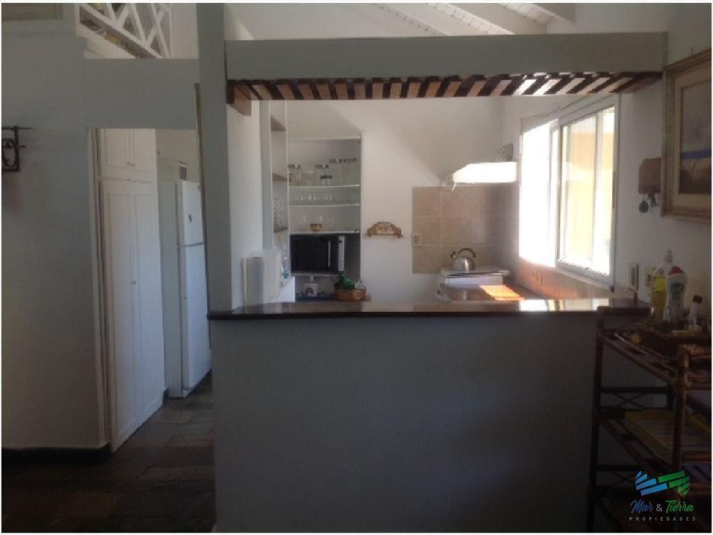 VENTA de casa en playa mansa,  casa en zona de al