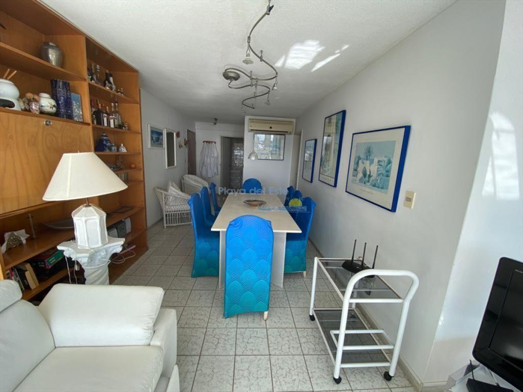 Apartamento en Venta de 3 dormitorios en Punta ,