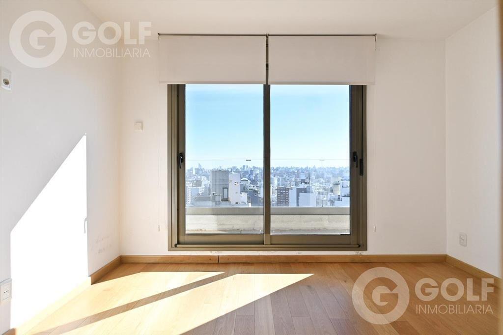 Venta de apartamento 2 Dormitorios y cochera doble en Punta
