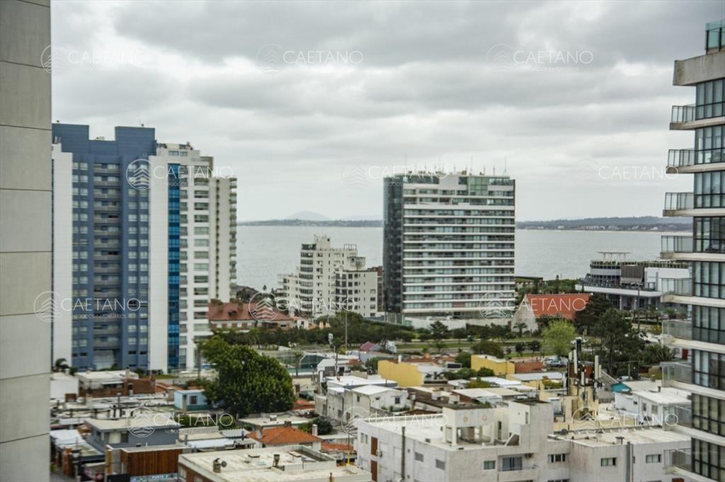 Apartamento en Venta de 3 dormitorios en parada 2