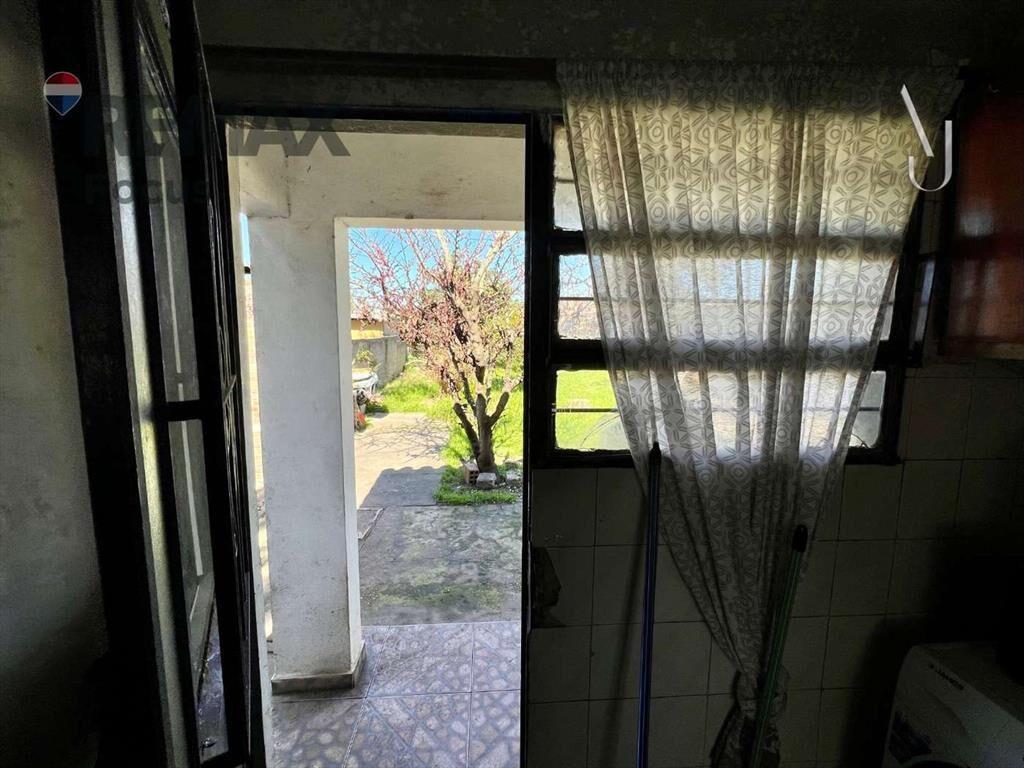 Venta de casa + apartamento en Barros Blancos