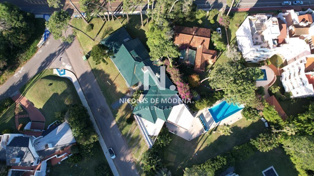 Vende y alquila gran casa de 5 dormitorios en del