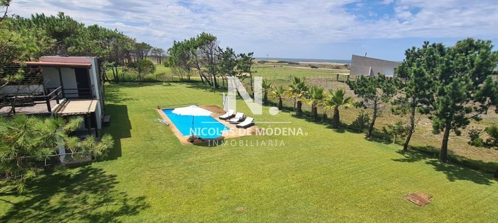 Casa  en venta en jose ignacio- 4 dormitorios