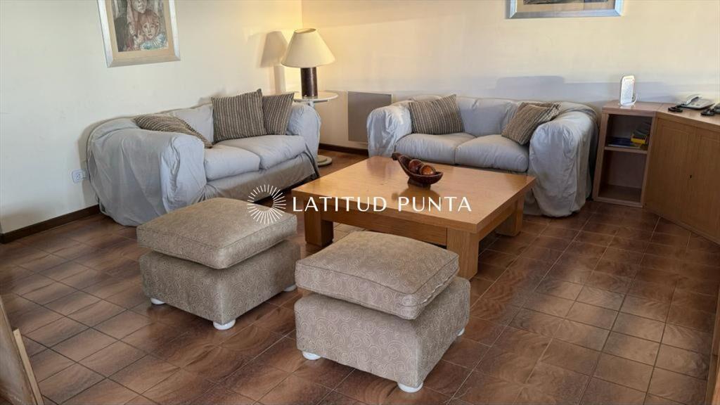 Piso alto en Roosevelt, 3 dormitorios más