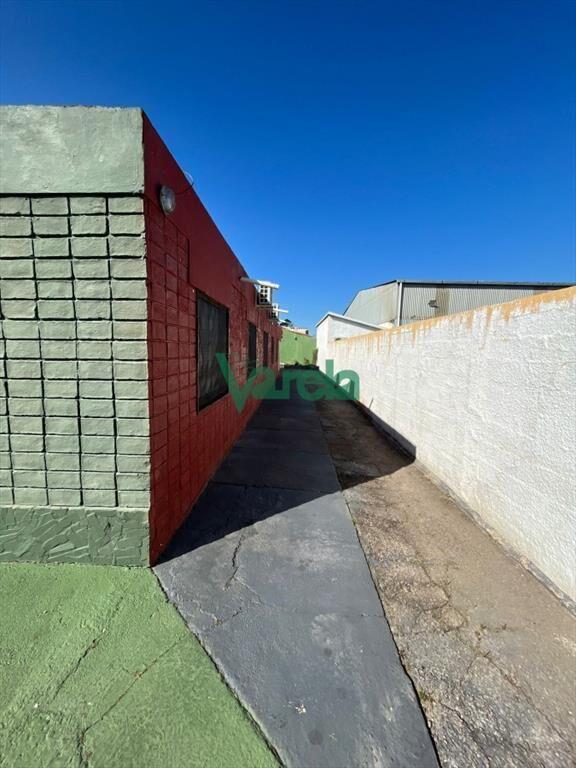 Exclusivo Complejo, casa principal y 10 con a mts