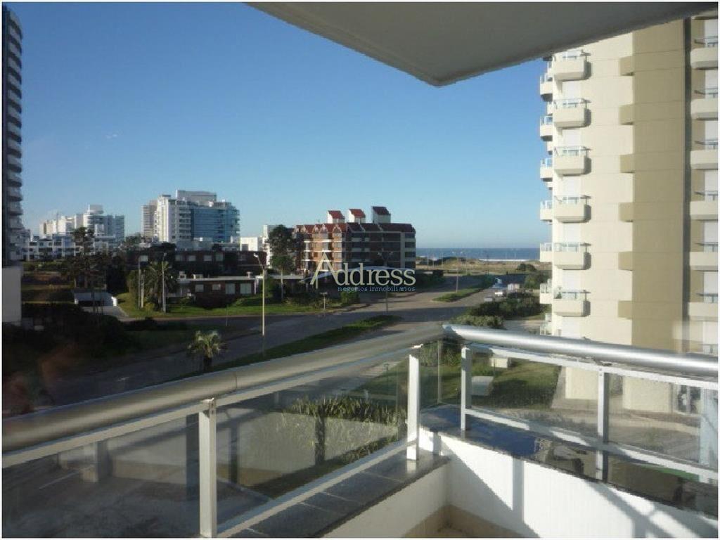 Apartamento en Brava, 2 dormitorios *