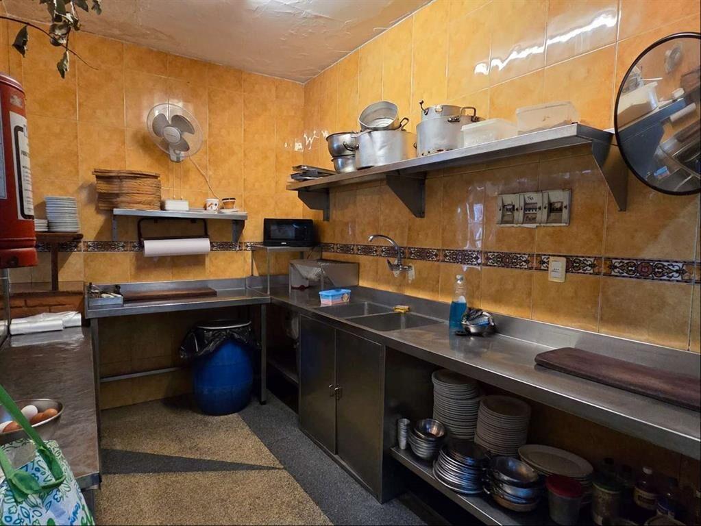 ALQUILER O VENTA - LOCAL COMERCIAL - RIVERA Y MARCO BRUTO -
