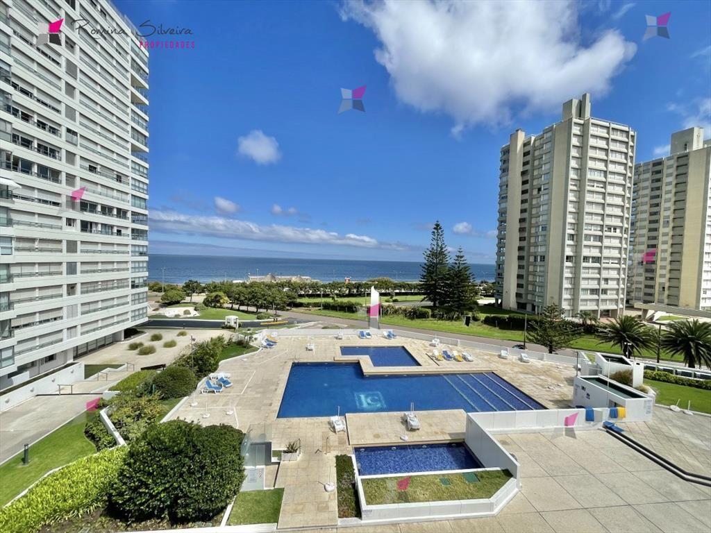 VENTA DE APARTAMENTO DE 3 DORMITORIOS FRENTE AL