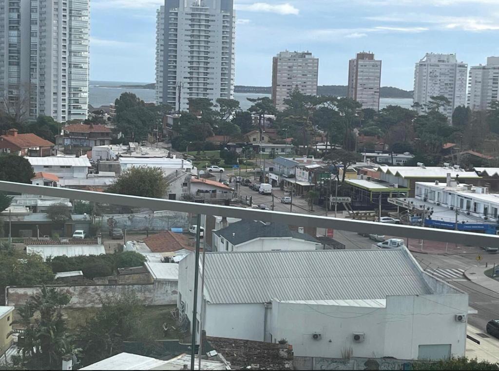 Proximo a Punta shopping parada 5 de la mansa