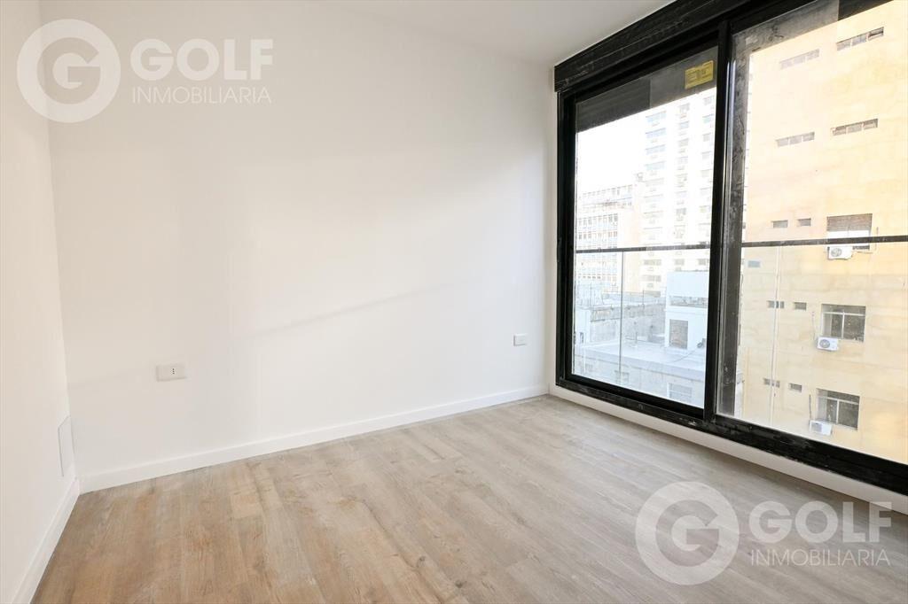 Venta de apartamento de 2 dormitorios y cochera en Centro
