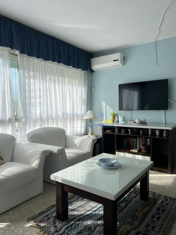 Apartamento en Venta de 3 Dormitorios en la , del