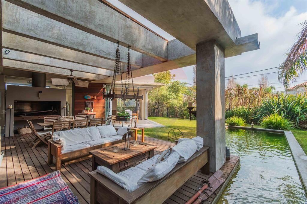 VENTA CASA PARQUE MIRAMAR 3 DORM ESTUDIO PISCINA