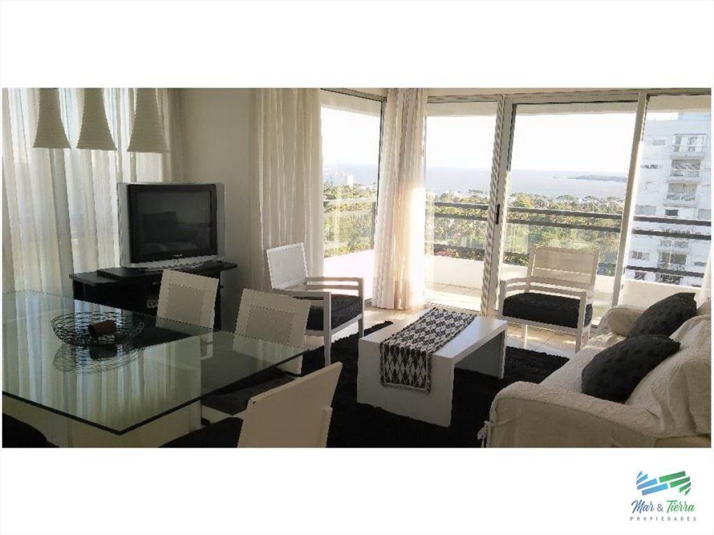Apartamento en Roosevelt, 3 dormitorios *