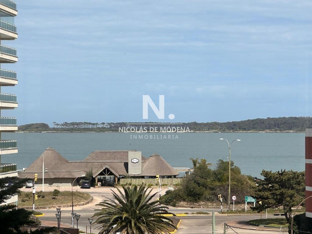 Departamento en venta de 3 dormitorios en Miami
