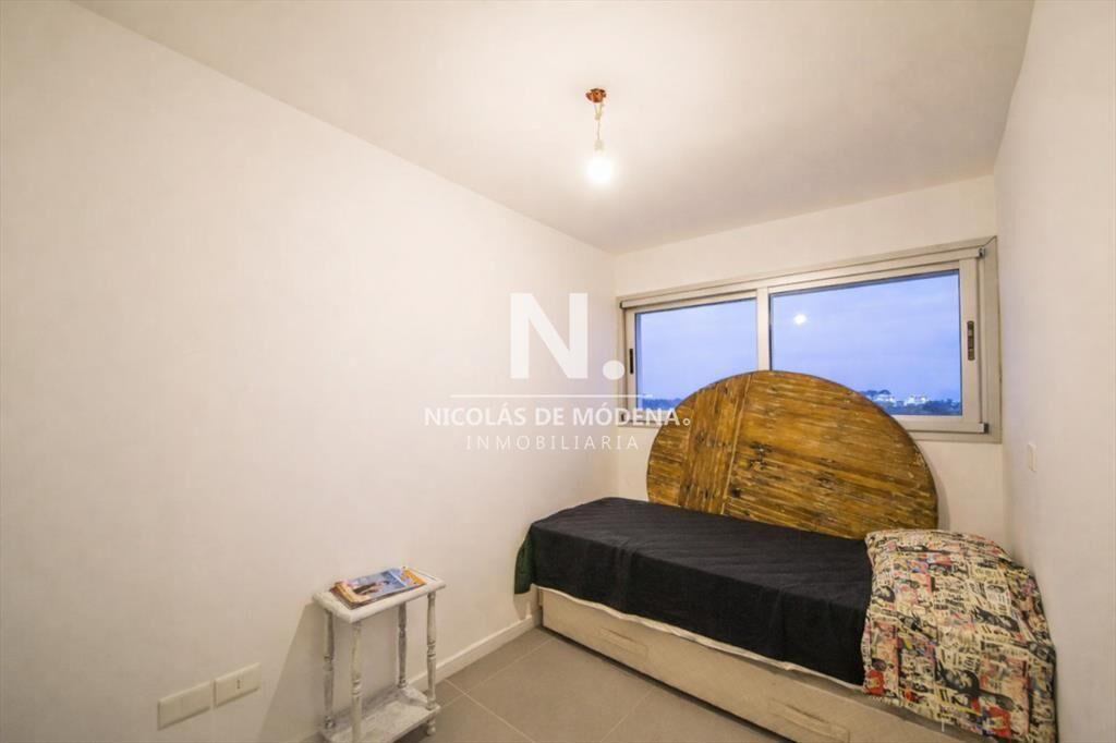 En venta en zona playera, apartamento de 3 en del