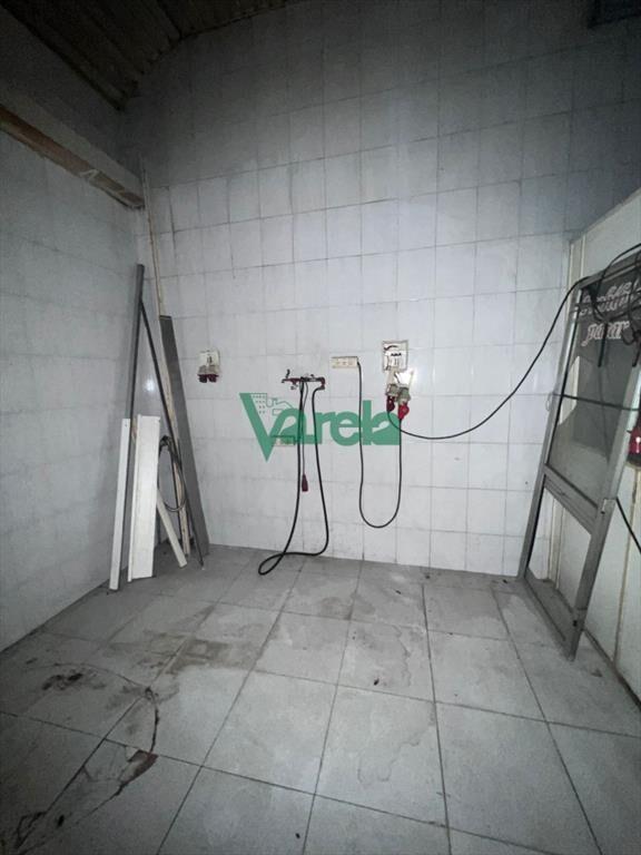 venta local comercial con deposito y oficina con