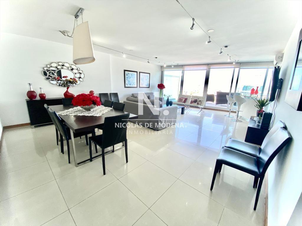 Apartamento en venta Punta del este. Torre