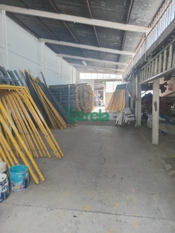 Galpon en venta con amplio terreno y muy buen