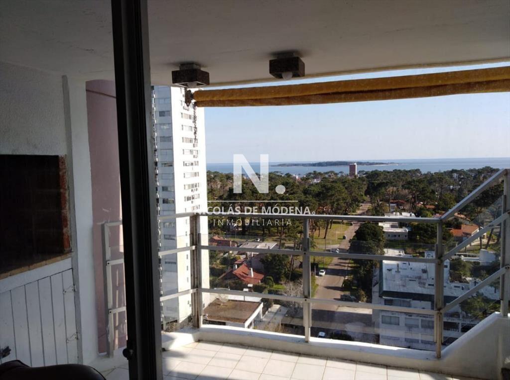 Departamento de 3 dormitorios en venta