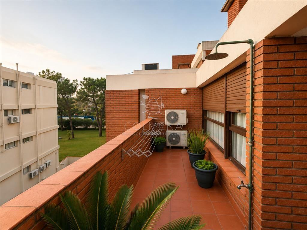 Apartamento con parrillero en Venta, 3 dormitorios, Plaza M