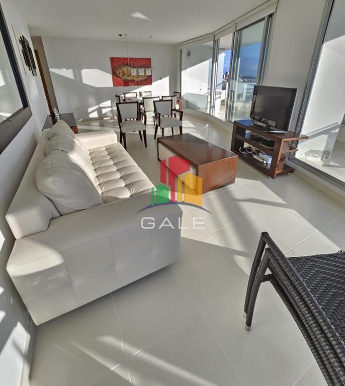 Hermoso Y Amplio Apartamento en Punta Del Este