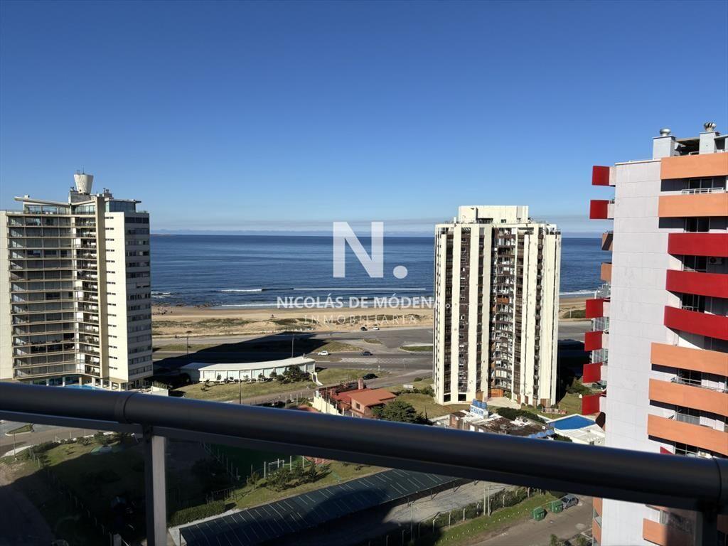 AV. CHIVERTA PENT HOUSE EN VENTA VISTA AL MAR