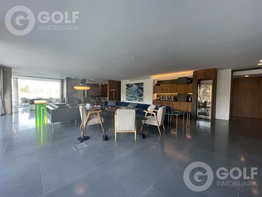 Venta de apartamento 4 Dormitorios en Parque Miramar