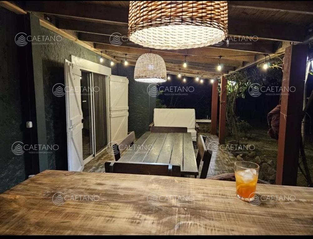 Venta Casa - 3 Dormitorios 2 Baños - Punta -