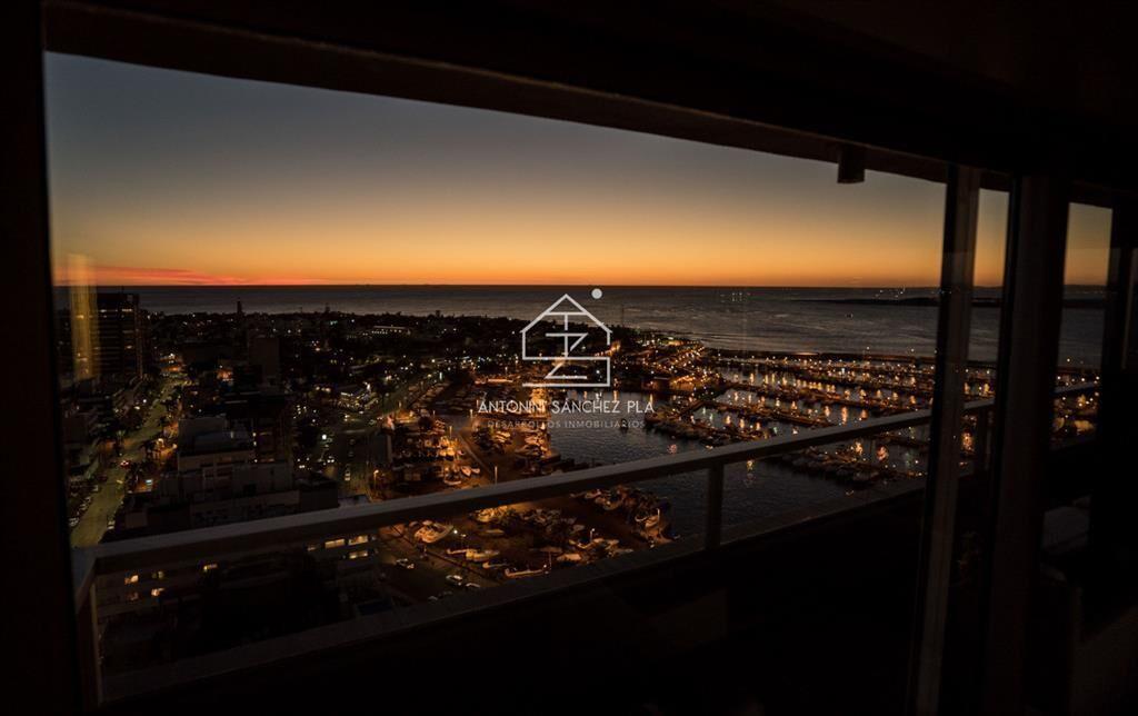 PISO ALTO CON VISTA AL PUERTO